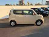 横からのスタイルも丸みを帯びてとっても可愛いです。