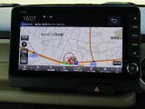 ナビゲーションはギャザズ9インチコネクトナビ(LXU-242NBi)を装着しております。AM、FM、CD、DVD再生、Bluetooth、音楽録音再生、フルセグTVがご使用いただけます。