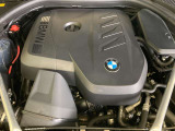 BMWのエンジンは世界的にも認められている高性能エンジンです。レスポンスがよく高回転型の心地よい吹きあがりなど駆け抜ける歓びのキーになる部分でございます。