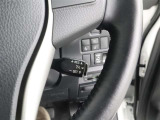 バックガイドモニターで、後方を確認しながら安心して駐車することができます。運転初心者も熟練者も必須の機能ですよ!