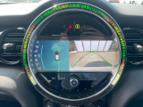 弊社在庫車両はすべて、入庫段階での客観的且つ厳正な車両チェック(第3者機関日本査定協会による査定)を実施しております。メーター改ざん車、修復歴車などは一切ございませんので、どうぞご安心くださいませ。
