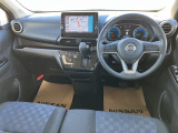 納車から1ヶ月を目安に無料点検を受けていただけます。(最寄りの日産のお店でも可能です)