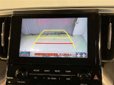 バックカメラも装備され運転をサポ-ト致します。駐車が苦手な方でも後ろが見えますので心配ございません!一度使ったら手放せません。