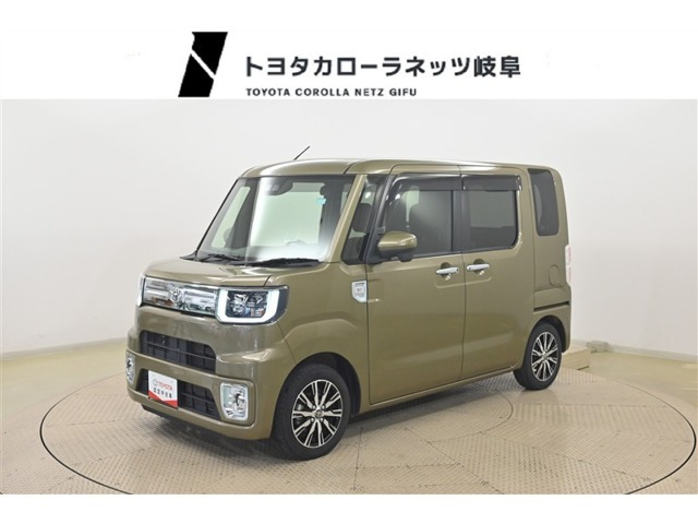 トヨタ ピクシスメガ 