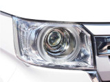 【ヘッドライト】省電力で長寿命の明るく運転しやすいLEDヘッドランプです。明るく照らすので暗い夜道からお客様を守ってくれます。