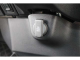 シガーソケットが付いているので、車から電源を取ることが出来ます!