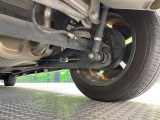 お車を安心してお乗りいただく為には、足回りの定期点検が欠かせません。サービスサポート(有償保証)では無料点検もご提供しており、安心のカーライフをお過ごしいただけるサポート体制が整っています。