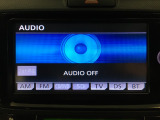 フルセグテレビ搭載。DVD・CD再生にも対応しています。