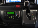車内を快適に、オートエアコンを装備しています。