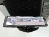 インテリジェントルームミラー装備後部の様子をカメラで映すので後席の人や荷物に視界を妨げられません通常のミラ-にも切り替えられます