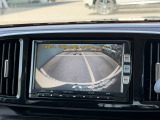 駐車時に便利なバックカメラを装備しています。