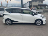 ルームクリーニングも隅々まで綺麗にしてお渡ししています。他店の車のクオリティと比較してください!!!