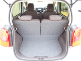 ◆定員乗車時のカーゴルームです。普段のお買い物の荷物やたくさんの収納が可能です。
