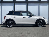 国道246号線沿い、南町田グランベリーパーク駅すぐ。MINI NEXT 東名横浜/〒194-0004 東京都町田市鶴間5-18-1