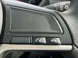 ハンズフリーで電話出来ます。ハンドルから手を放さずに通話出来、安全です。