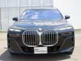 ナビやドライバーアシスト機能など、BMWならではの装備についても丁寧に分かりやすくご案内いたします。