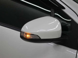 ウインカー付きドアミラーです。