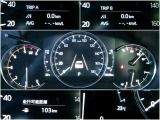 メーター内には、外気温・平均車速・平均燃費・瞬間燃費・走行可能距離のECO情報が表示できる機能があります!