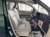 見通しのよいすっきりとした視界で、誰でも運転しやすいです。運転のしやすさは疲れにくさにも繋がりますよ♪