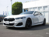BMWの最大の特徴は「走りの楽しさ(駆けぬける歓び)」を中心に、スポーティな性能・独自のデザイン・高い技術力を一貫して追求している点です。