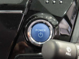 スマートキー装備車なので、キーを取り出さなくてもエンジン始動が可能です。