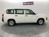 万が一の場合に相談できる自動車保険やJAFも取扱いしています。土日も対応してますよ ♪♪