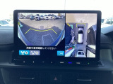 フロントカメラ装備です。運転席から見づらいバンパー下部を映します。