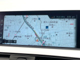 ●純正ナビ:一体感のあるナビは、高級感ある車内を演出してくれます。オーディオ機能も充実しておりますので、運転もより楽しめます♪