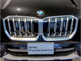 【キドニーグリル】BMWは約90年もの間、ほぼ全ての車両にひと目でBMWだと分かるこの特徴的なフロントグリルが備えられ、デザイン・アイコンとして親しまれてきました。