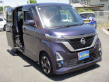 ★両側パワースライドドア★狭い駐車場や壁際などでの乗降りに便利です!操作はワイヤレスリモコン、室内のコントロールスイッチ、ドアハンドルで行えます!挟み込み防止機能付で安心!