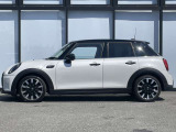 国道246号線沿い、南町田グランベリーパーク駅すぐ。MINI NEXT 東名横浜/〒194-0004 東京都町田市鶴間5-18-1