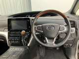 見通しのよいすっきりとした視界で、誰でも運転しやすいです。運転のしやすさは疲れにくさにも繋がりますよ♪