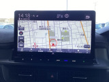 ナビは11.4インチホンダコネクトナビ(LXM-237VFLi)が装着されております。AM、FM、CD、DVD再生、USB、音楽録音再生、フルセグTV、Bluetoothがご使用いただけます。