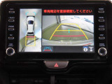 車両を上から見たような映像を映し出すパノラミックビューモニター付きです。
