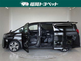 両側パワースライドドア付きだから、狭い駐車スペースなどでの 乗り降りラクラク!小さなお子さまのいるご家庭には嬉しい装備。