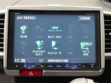 【カーナビ】地上デジタルテレビ放送サービスをハイビジョン画質で視聴したり、データ放送を受信したりすることができます