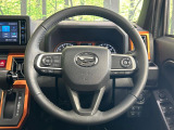 【純正革巻きステアリング】上質な革を使用することで、手にしっかり馴染みとても運転しやすいハンドルです♪