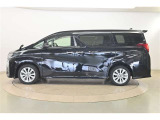 『トヨタ認定中古車』3つの安心を1台にセット!1.徹底した洗浄 2.車両検査証明書つき 3.ロングラン保証つき 全てをクリアした【安心】の証!詳しくスタッフまでお気軽にお問い合わせ下さい。