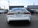 外装はもちろんのこと、内のクリーニングも徹底。中古車を感じさせない美しいコンディションでお渡しいたします。