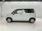 女性に人気の軽自動車!初心者でも運転しやすく小回りもききます!
