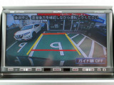 バックカメラは今や必需品ですね!目安のラインも表示されて駐車もラクラク!