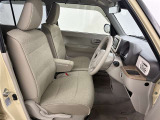 見通しのよいすっきりとした視界で、誰でも運転しやすいです。運転のしやすさは疲れにくさにも繋がりますよ♪