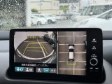 駐車時に便利な全方位モニターが付いていますので車庫入れも安心&安全です!
