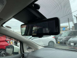 スマートルームミラー 後席に人が乗っていたり、荷物を沢山ん載せていてもしっかり後方視界を確保