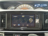 7型ナビゲーション付きです。バックカメラも付いて車庫入れ・駐車も安心です。Bluetooth対応機器を登録して快適な室内空間を実現できます。