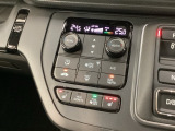フロント両席にはシートヒーターが付いています!寒い日に便利な装備ですね。