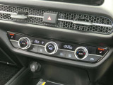 左右独立温度コントロール式フルオートエアコン (プラズマクラスター技術搭載) / 運転席&助手席シートヒーター