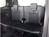 ゆとりある広々とした車内空間は、ドライブを始め買い物やレジャーなど、幅広く活躍します。一人でもみんなとでもお出かけを楽しみましょう!