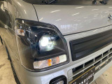 LEDヘッドライト装備で夜道もスッキリとした視界で安心して運転出来ます!