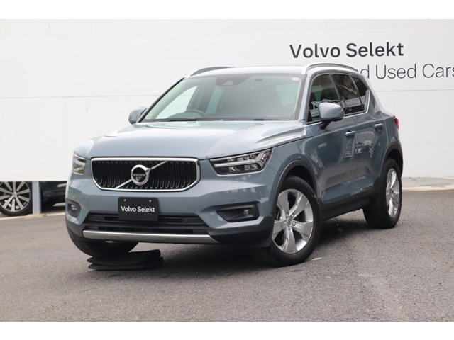 XC40 T4 モメンタム